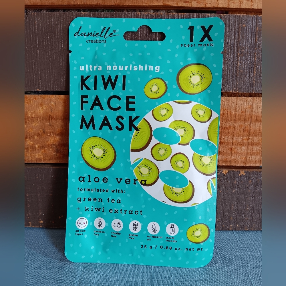 Danielle Creations Kiwi Aloe Vera Face Mask
